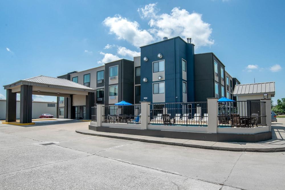 Quality Suites Baton Rouge East - Denham Springs Eksteriør billede