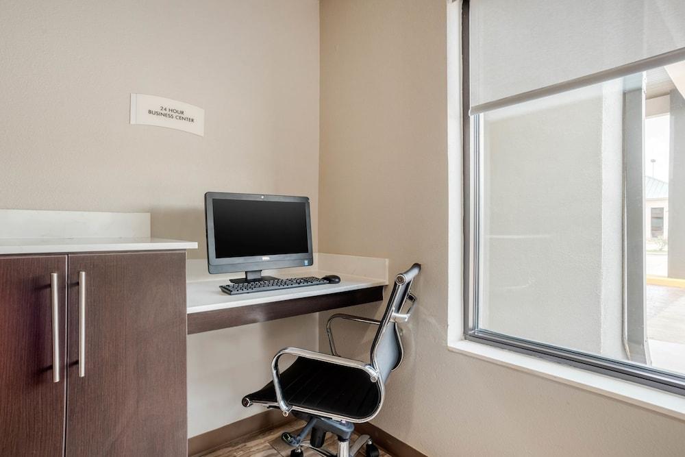 Quality Suites Baton Rouge East - Denham Springs Eksteriør billede