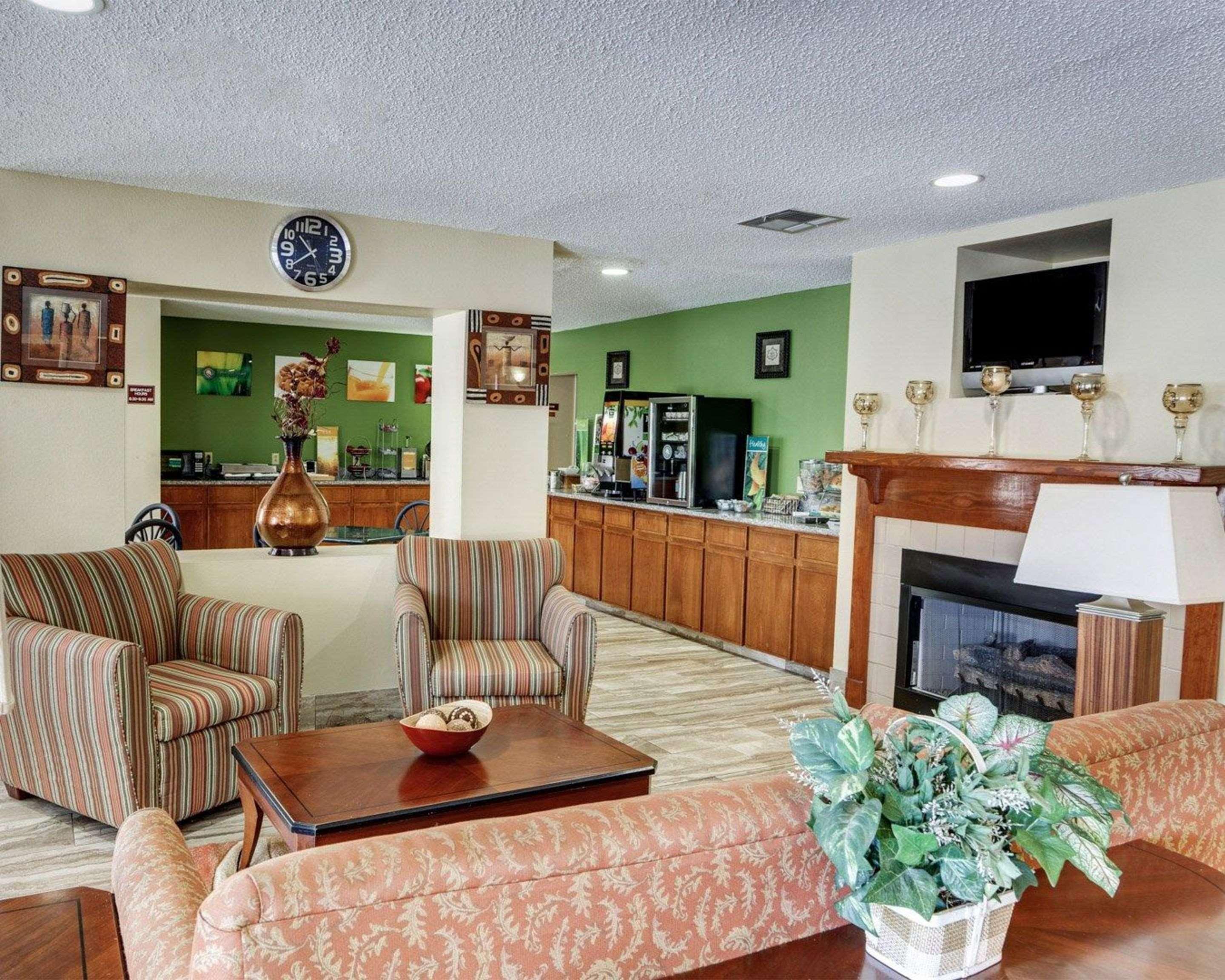 Quality Suites Baton Rouge East - Denham Springs Eksteriør billede