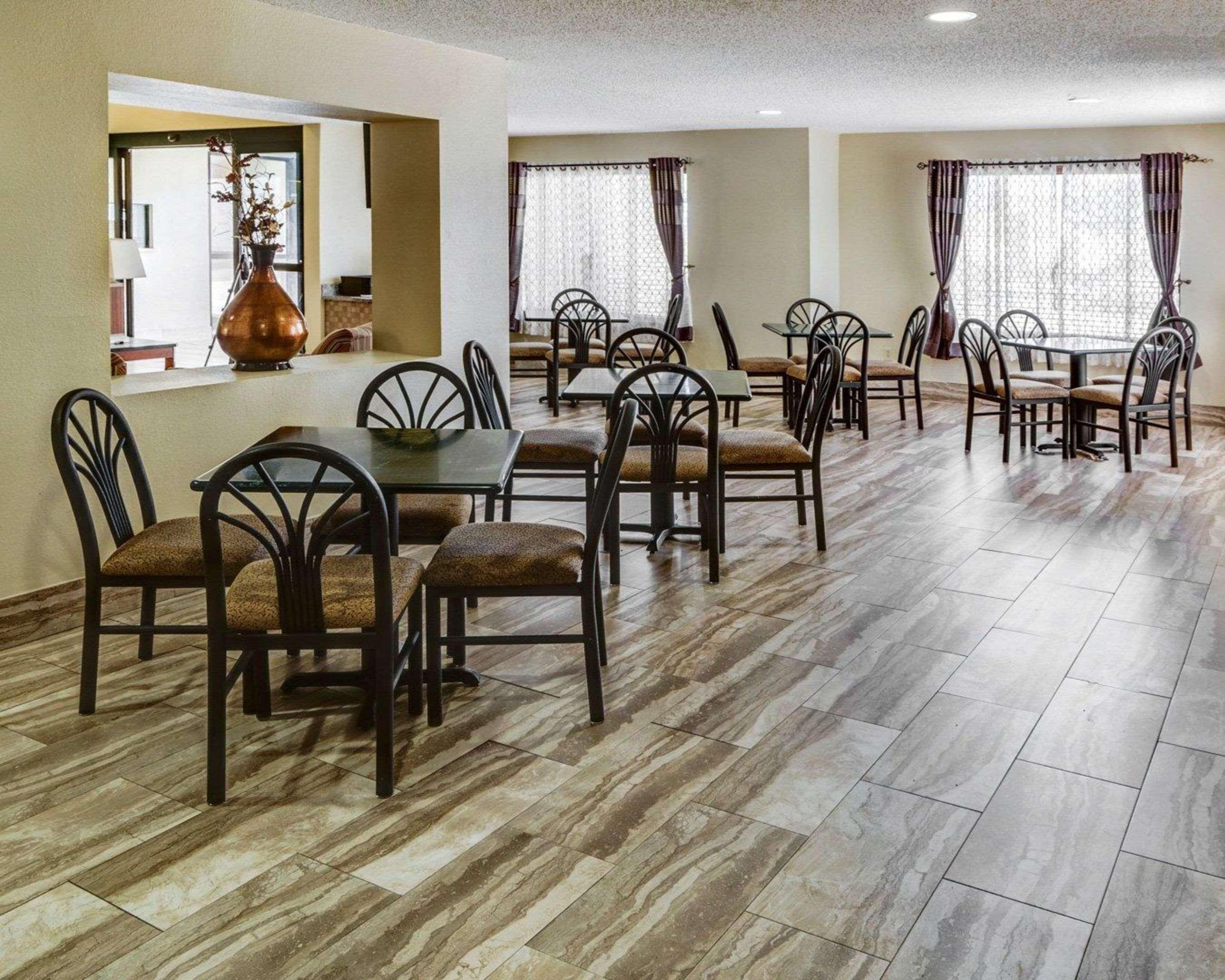 Quality Suites Baton Rouge East - Denham Springs Eksteriør billede