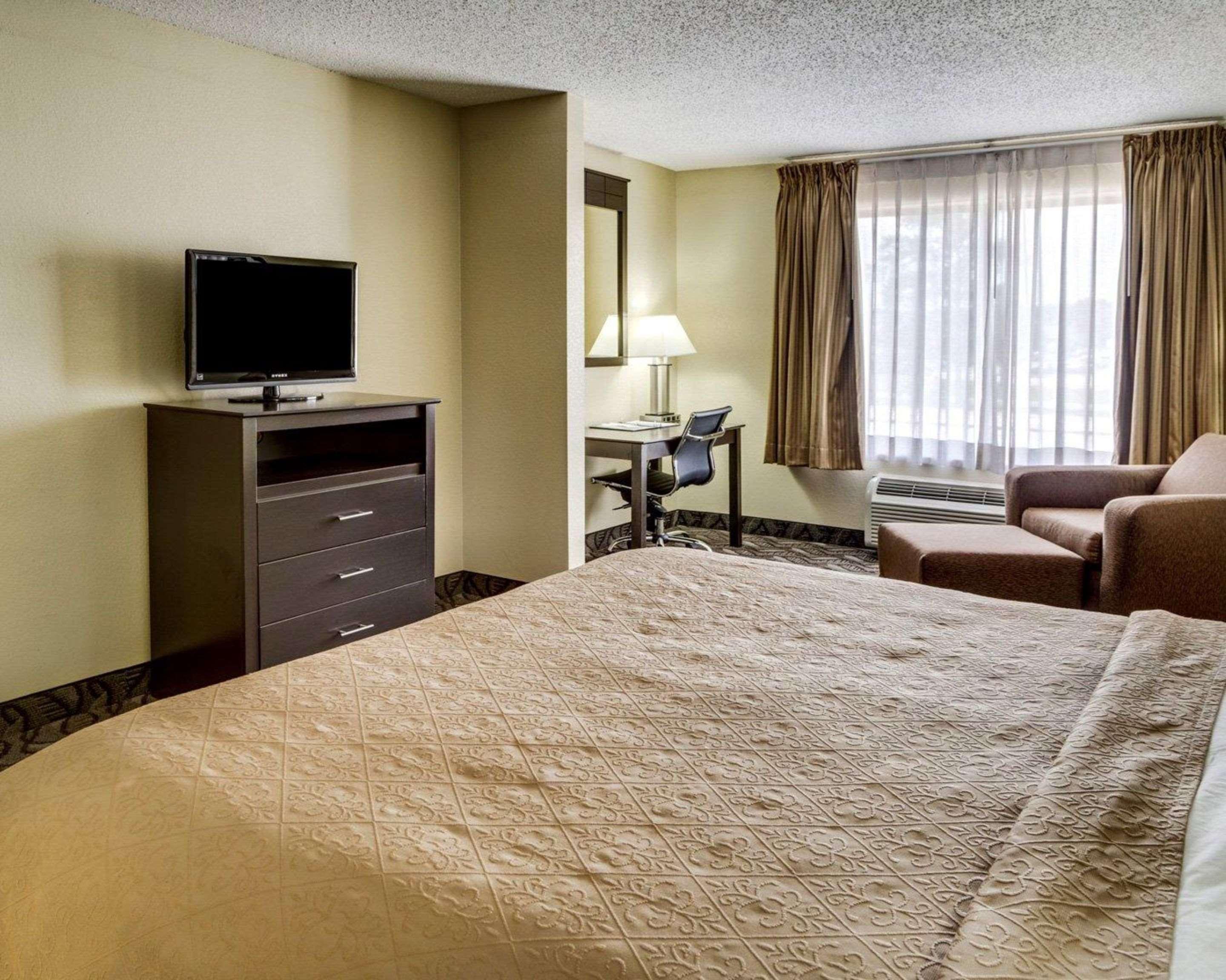Quality Suites Baton Rouge East - Denham Springs Eksteriør billede