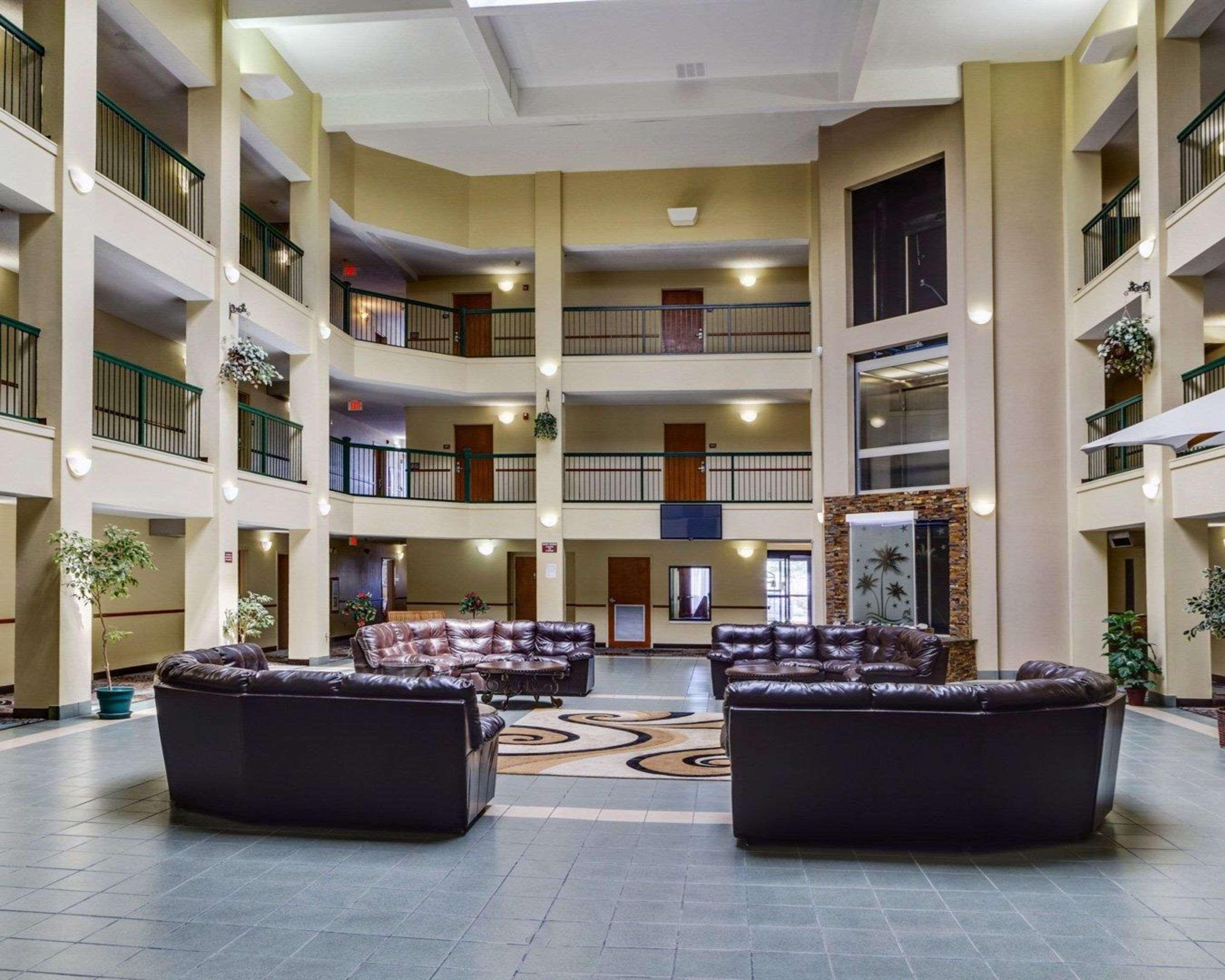 Quality Suites Baton Rouge East - Denham Springs Eksteriør billede