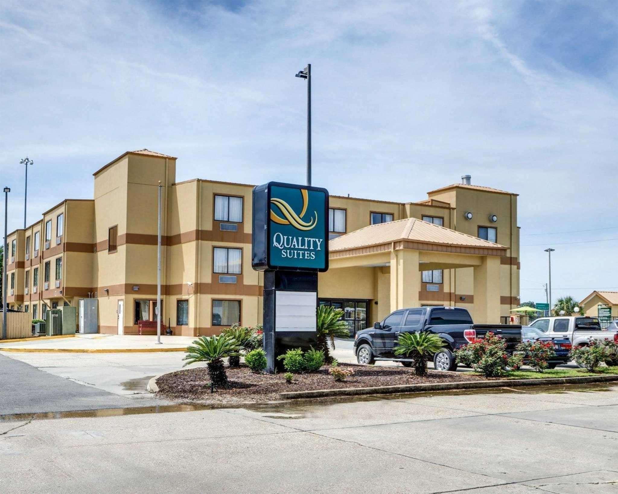 Quality Suites Baton Rouge East - Denham Springs Eksteriør billede