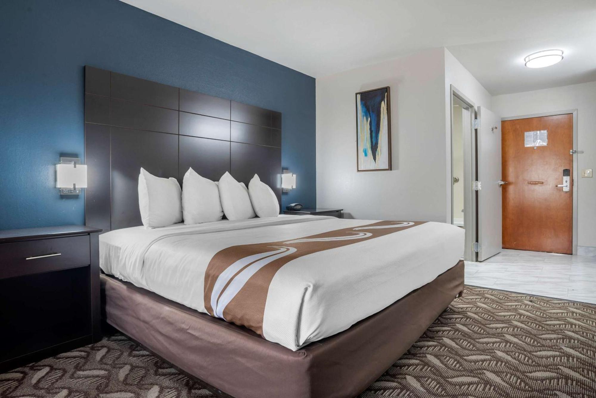 Quality Suites Baton Rouge East - Denham Springs Eksteriør billede