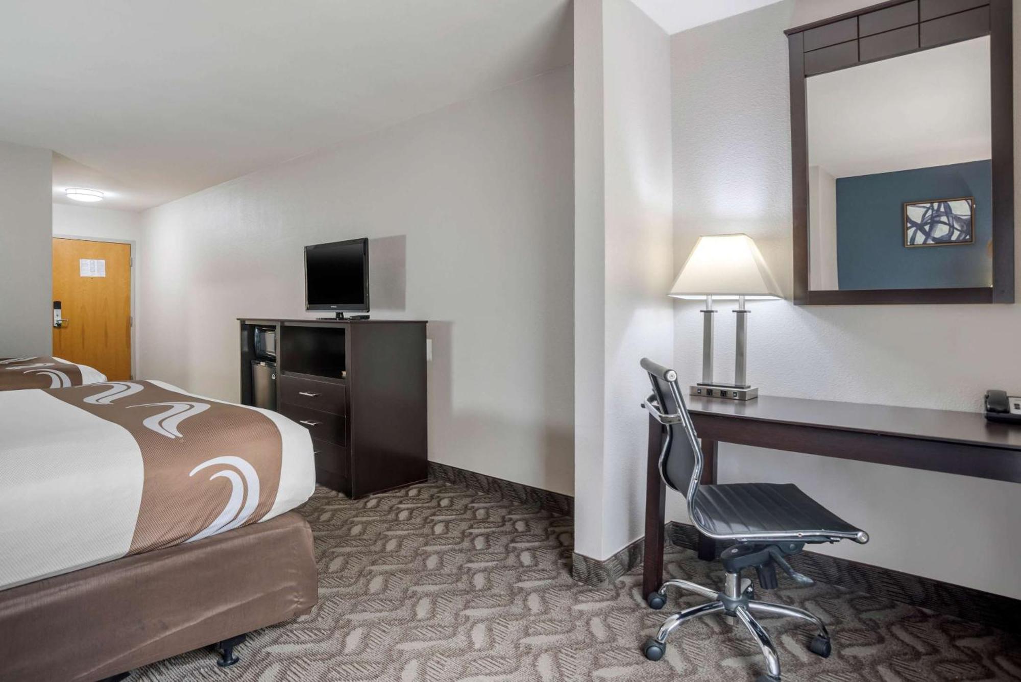Quality Suites Baton Rouge East - Denham Springs Eksteriør billede